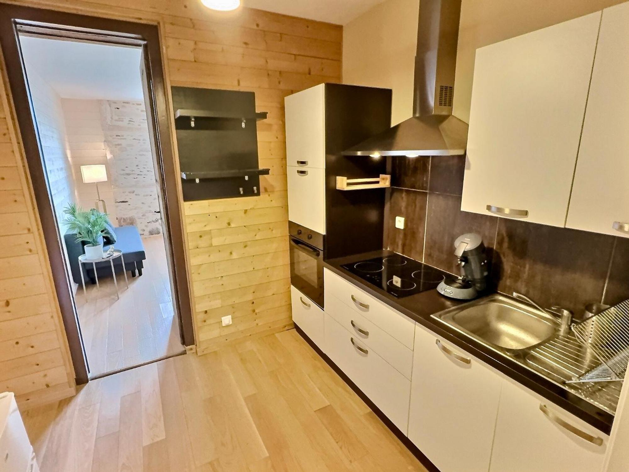 Wonderhost, Bois Et Pierre En Coeur De Ville По Экстерьер фото